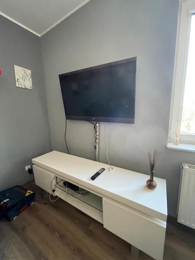 Gdynia Apartament 42 M Z Miejscem W Garazu Z Winda Blisko Centrum I Morza Exterior foto