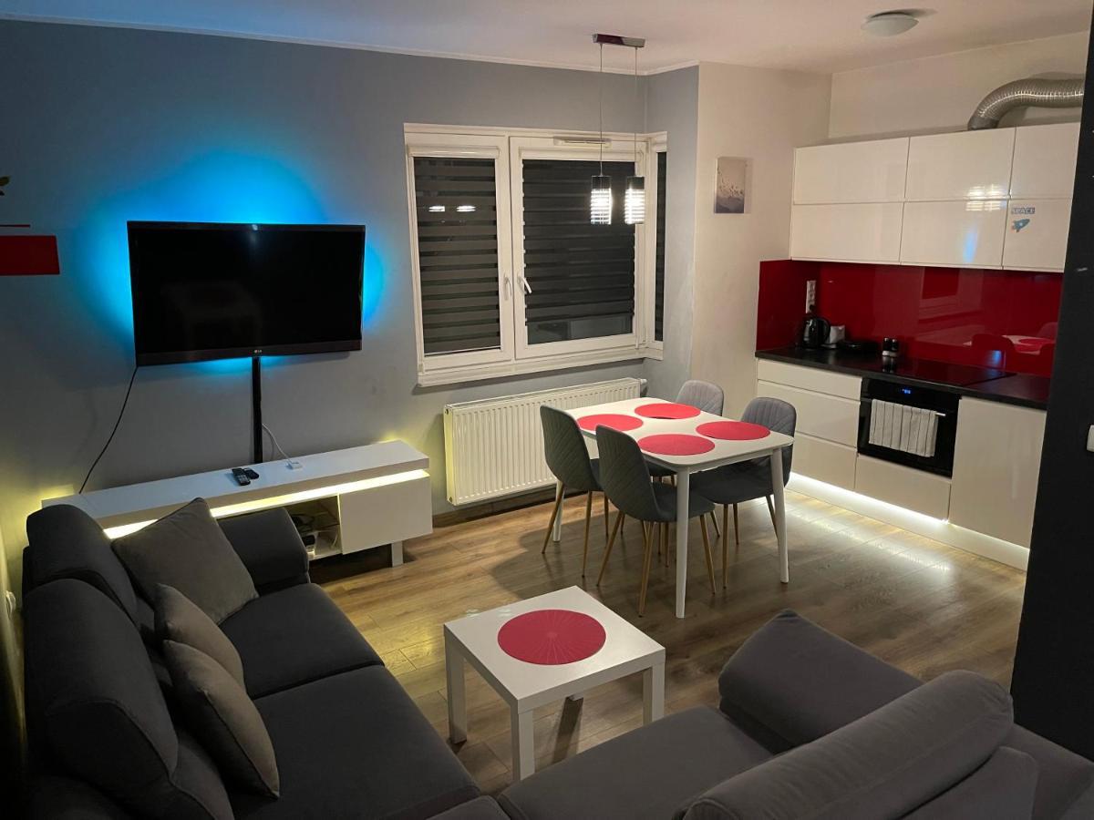 Gdynia Apartament 42 M Z Miejscem W Garazu Z Winda Blisko Centrum I Morza Exterior foto